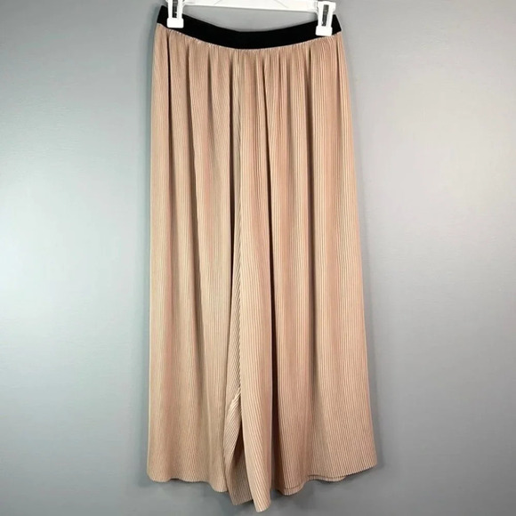 ZARA Plisse Culottes Tan Nude Wide Leg Crop Contrast Black Elastic Waistband S - Picture 10 of 10